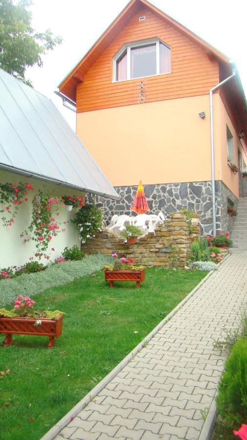 A-Privat Hotel Lipótszentmiklós Kültér fotó